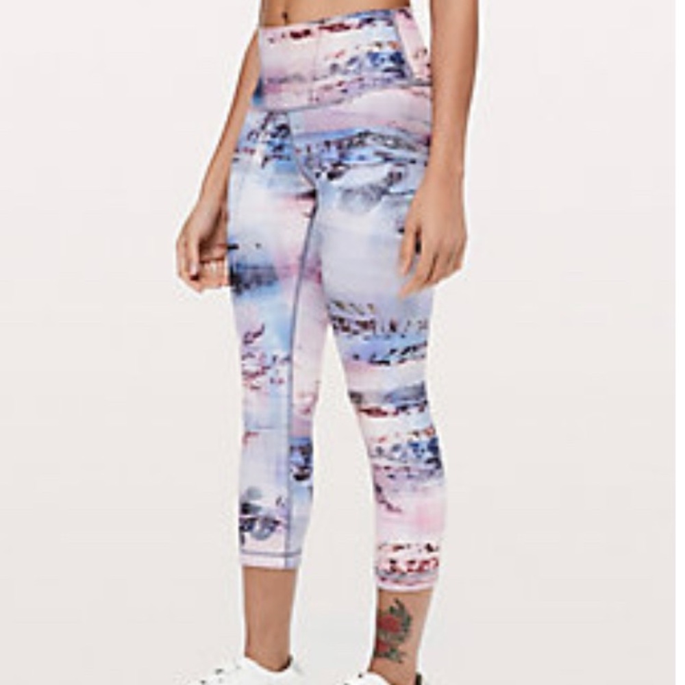 Lululemon wunderunder high rise crop 21”